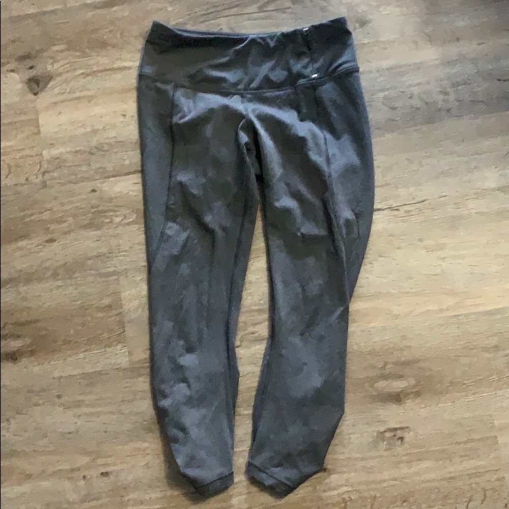 CALIA crop leggings.